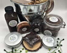 Load image into Gallery viewer, Leather Men's Bucket Shower Set