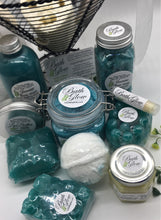 Load image into Gallery viewer, Martini Basket (Jasmine)