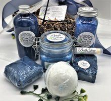 Load image into Gallery viewer, Sea Salt Wire Basket