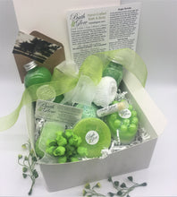 Load image into Gallery viewer, Pamper Bath Box (Eucalyptus)