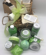 Load image into Gallery viewer, Eucalyptus Wood Crate Set