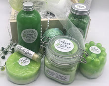 Load image into Gallery viewer, Wood Box Set (Eucalyptus)