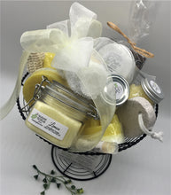 Load image into Gallery viewer, Lemon Wire Cone Basket