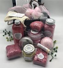 Load image into Gallery viewer, Grapefruit Wood Crate Set