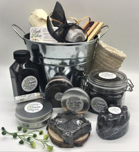 Load image into Gallery viewer, Graphite Men's Bucket Shower Set