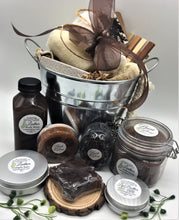 Load image into Gallery viewer, Leather Men's Bucket Shower Set