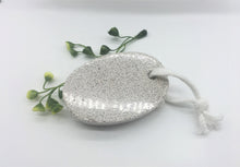 Load image into Gallery viewer, Petite Box Set (Linen)