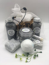 Load image into Gallery viewer, Linen Wire Basket