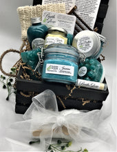 Load image into Gallery viewer, Jasmine Wood Crate Set